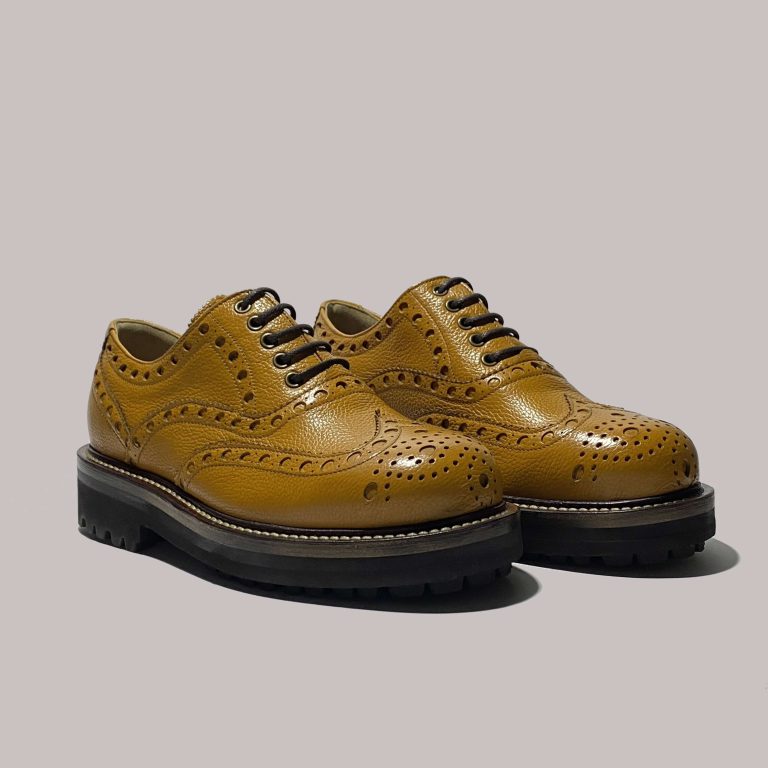 Handcrafted mustard leather oxford shoes from Italy