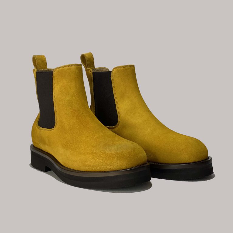 Wholesale yellow suede men's Beatles boots, Italian-made for retailers