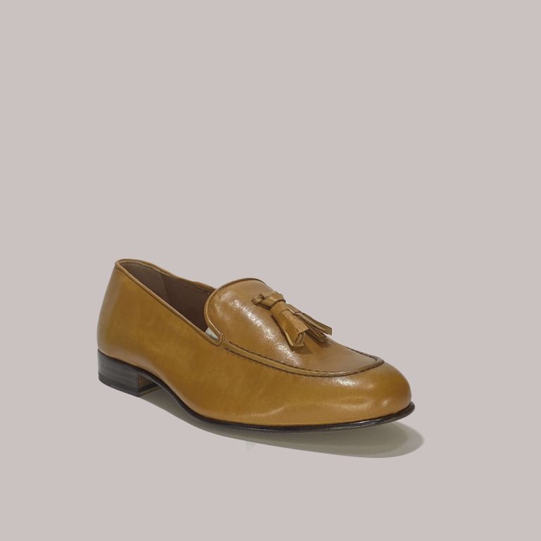 Italian luxury tassel loafers with leather sole – Exclusive B2B wholesale