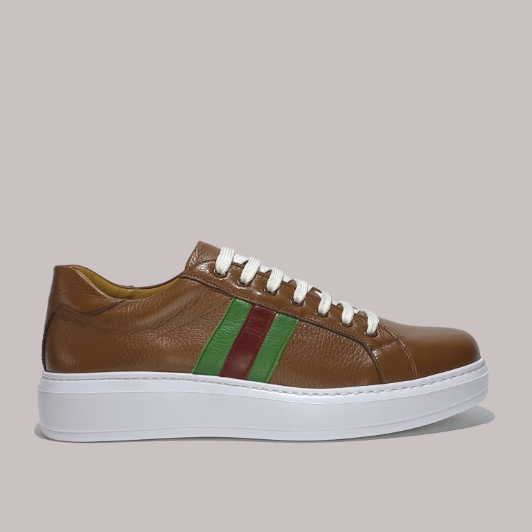 Wholesale Italian leather sneakers in brown deer for B2B retailers.