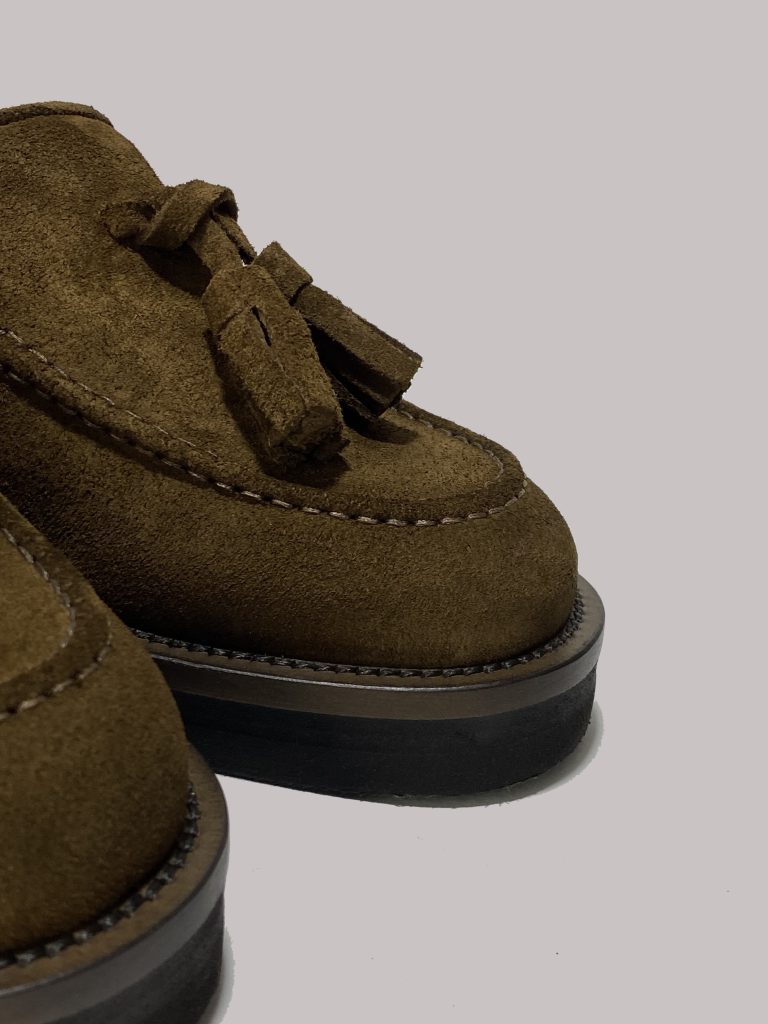 Handcrafted Italian brown loafers for wholesale market.