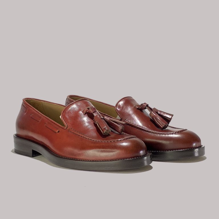 Italian red Made in Italy calfskin leather loafers for B2B market for B2B market