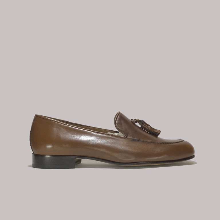Italian tassel loafers in brown kangaroo leather.